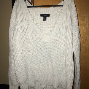 White oversized sweater, worn twice, comfy